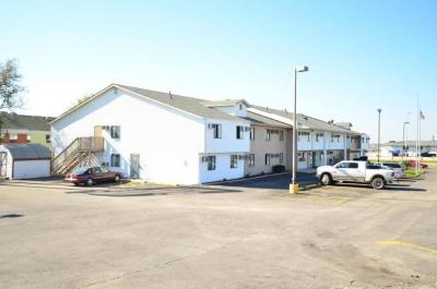 Luxury Inn & Suites