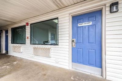 Motel 6 Anniston, AL