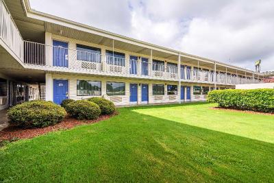 Motel 6 Anniston, AL