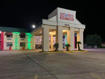 Best Price Motel And Suites