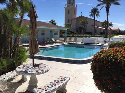 Sun Island Motel