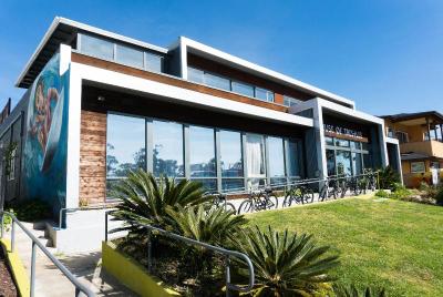 House Of Trestles