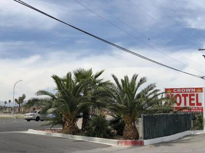 Crown Motel