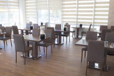 Sarissa Hotel