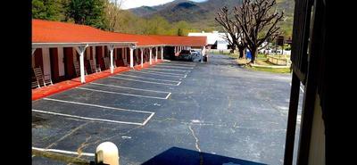 Travelowe's Motel