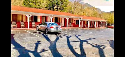 Travelowe's Motel