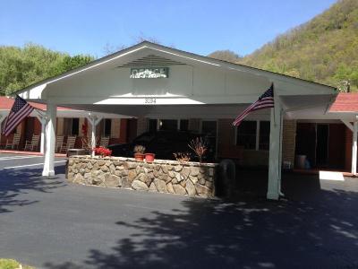 Travelowe's Motel