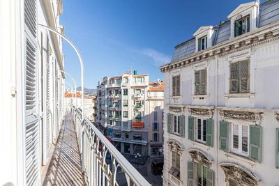 Le Dortoir Multi Storey Luxury Suites