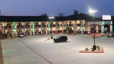 Paris Inn & Suites