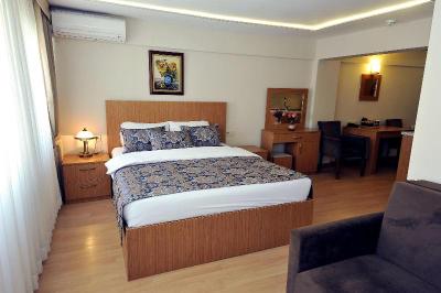 Aiza Suites