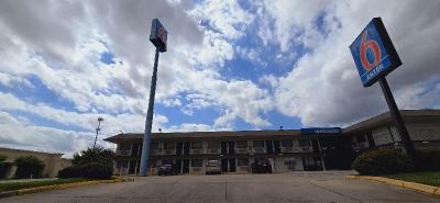 Motel 6 Slidell, LA - New Orleans