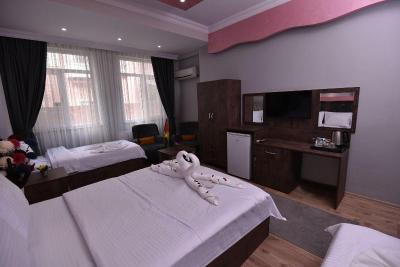 Rays Hotel