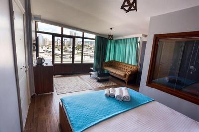 Eagle Palace Suites