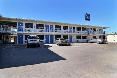 Motel 6 Carlsbad, NM