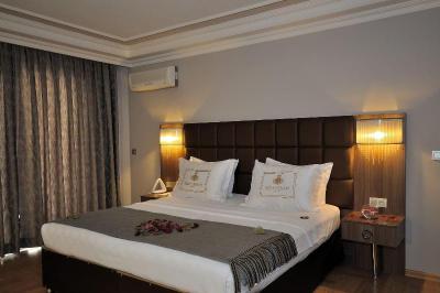 Grand Atakum Hotel