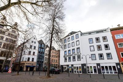 Koncept Hotel Zum Kostbaren Blut