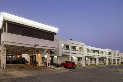 Contempra Inn