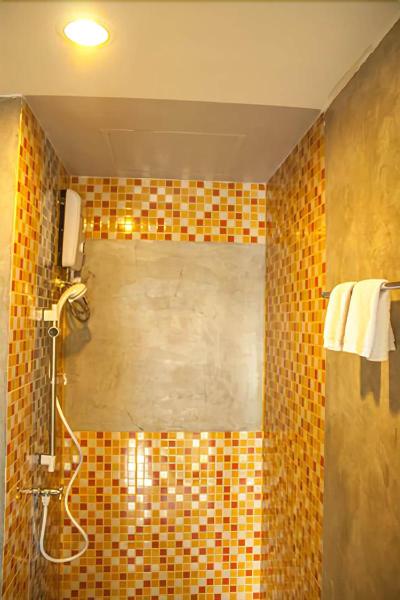 The Sunflower Holiday Hostel