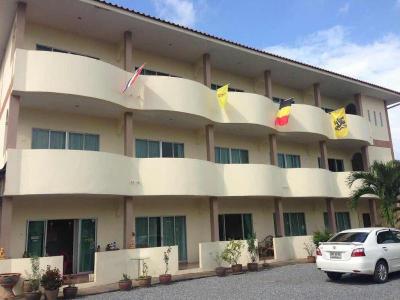 The One Apartments