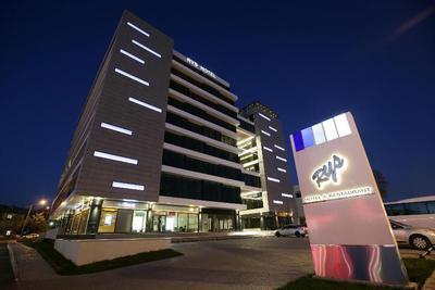 Rys Hotel & Restaurant