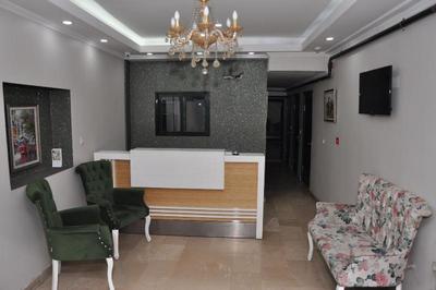 Monarch Hotel