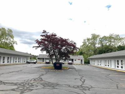 Shangri La Motel