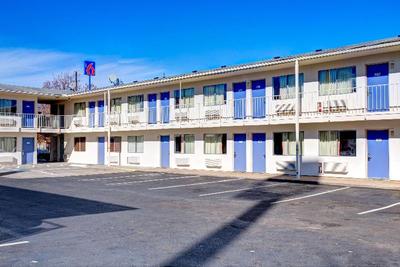 Motel 6 Murfreesboro, TN