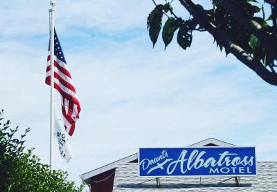 Daunt's Albatross Motel
