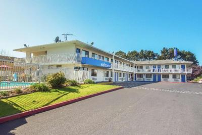 Motel 6 Arcata, CA - Humboldt University