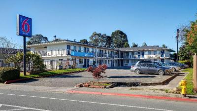 Motel 6 Arcata, CA - Humboldt University