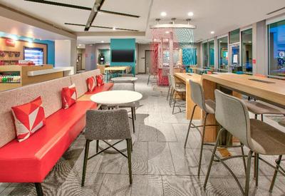 avid hotel Austin – Tech Ridge