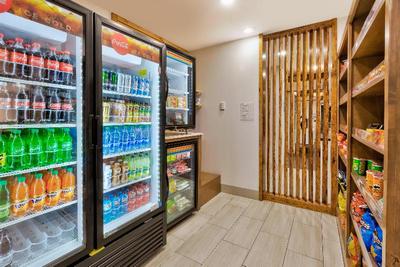 Holiday Inn Express & Suites Milan – Sandusky Area