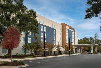 SpringHill Suites by Marriott Charleston Airport &