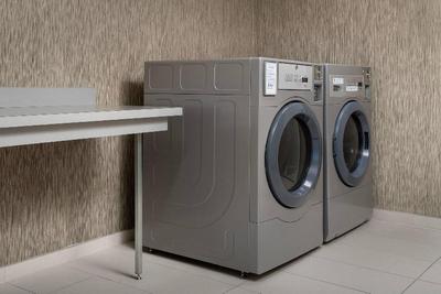 SpringHill Suites by Marriott Charleston Airport &