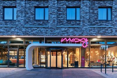 Moxy Hamburg City