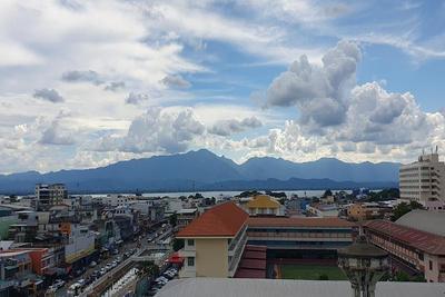 Phayao Northern Lake Hotel by ZUZU