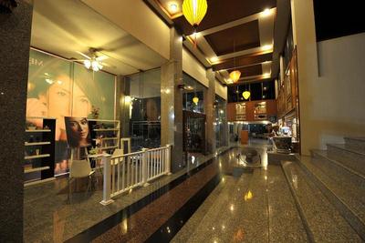 Phayao Northern Lake Hotel by ZUZU