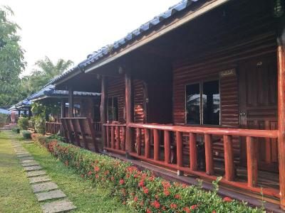 Hadson Resort