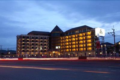 J & Y Lodge Hotel