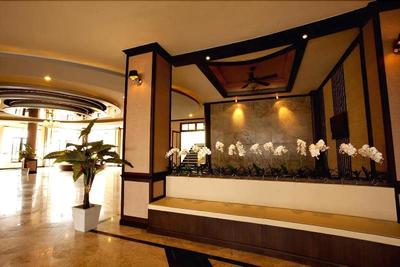 J & Y Lodge Hotel