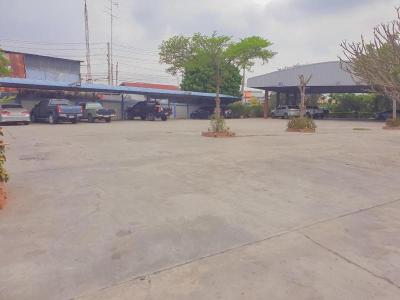 Lert Sri Hotel