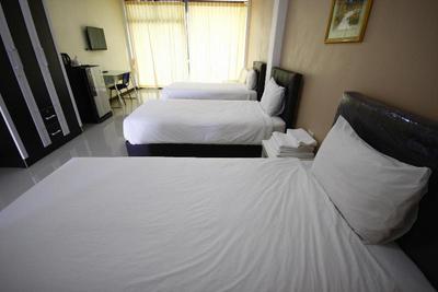 Charoensuk Grand Hotel