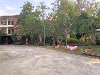 Rayonghouse Resort