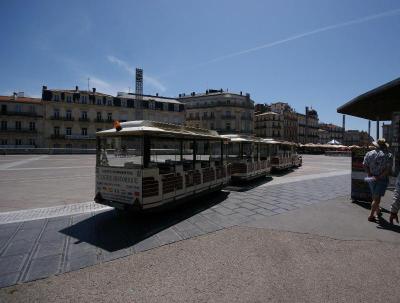 Couette Et Cafe