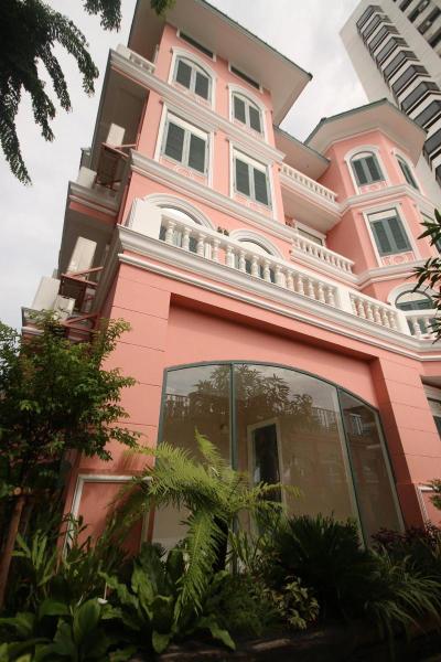 Hiranyakul  House