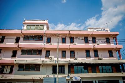 Lukmuang 2 Hotel by ZUZU