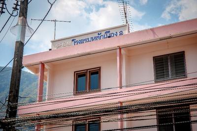 Lukmuang 2 Hotel by ZUZU