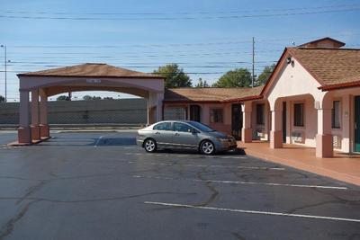 Vip Inn And Suites