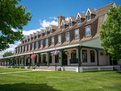 Sheridan Inn BW Signature Collection