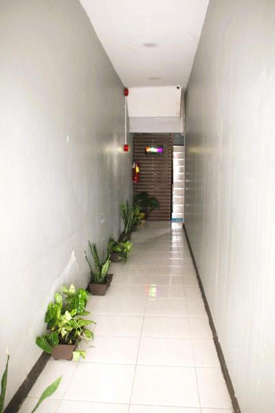 Lux Rooms Night Bazaar